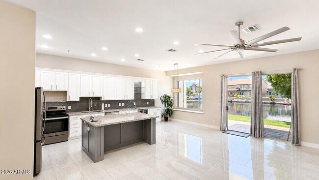 1442 W Coral Reef Dr Gilbert, AZ 85233 photo 4