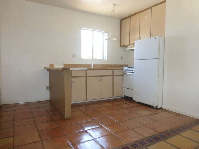 407 W Howe St Tempe, AZ 85281 photo 4