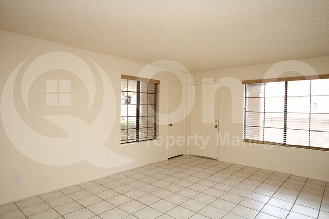 818 S Westwood Mesa, AZ 85210 photo 4