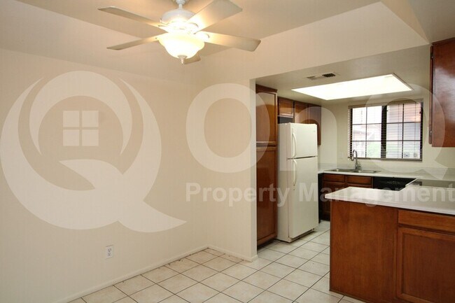 818 S Westwood Mesa, AZ 85210 photo 3