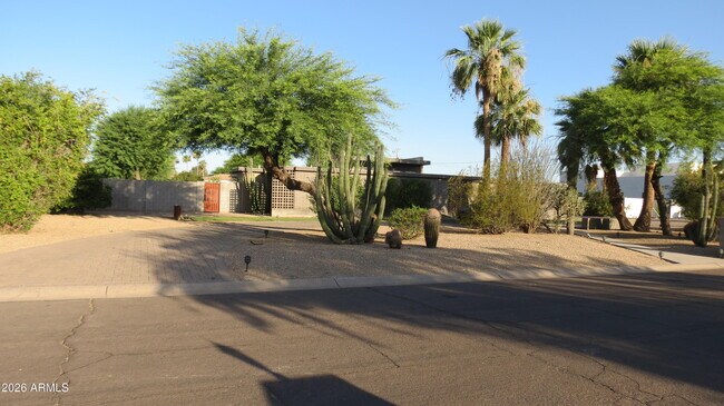 11440 N 65th St Scottsdale, AZ 85254 photo 4