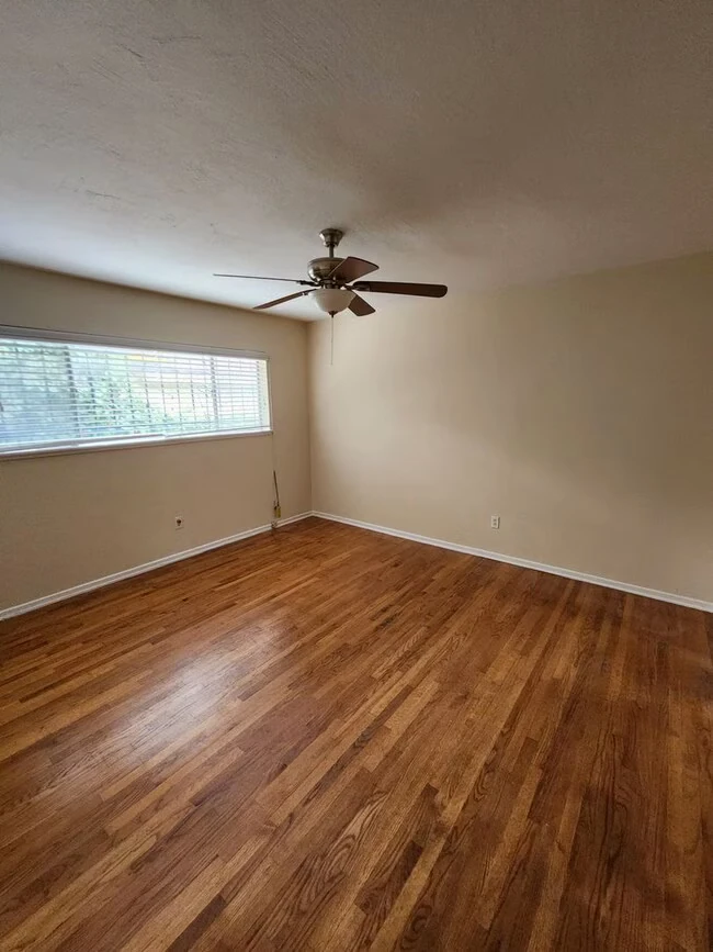 2609 Elyssee St San Diego, CA 92123 photo 5