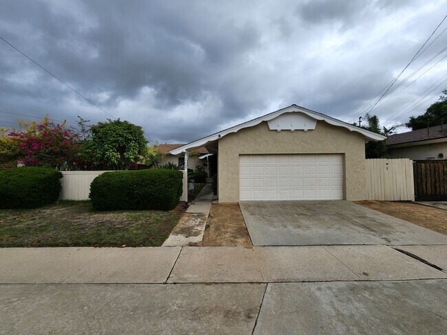 2609 Elyssee St San Diego, CA 92123