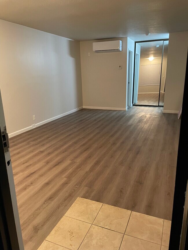 Studio 304 floor plan