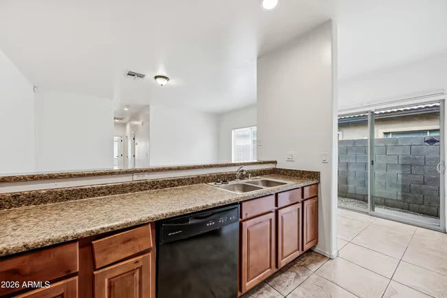 8917 N 4th St Phoenix, AZ 85020 photo 3