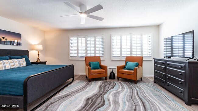 1460 N La Rosa Dr Tempe, AZ 85288 photo 3