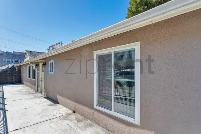 Unit #2273 photo 3