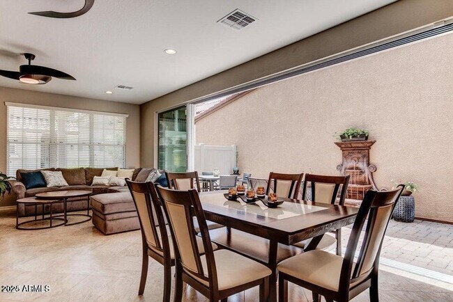 1089 S Annie Ln Gilbert, AZ 85296 photo 5