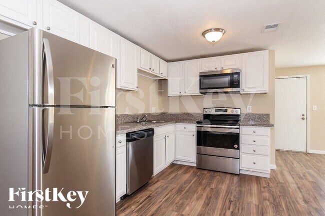 3826 W Griswold Rd Phoenix, AZ 85051 photo 5