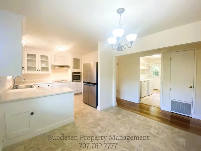 77 Sunny Hill Dr Petaluma, CA 94952 photo 4