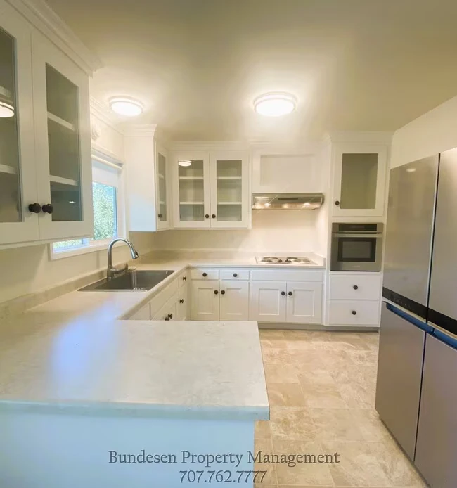 77 Sunny Hill Dr Petaluma, CA 94952 photo 5