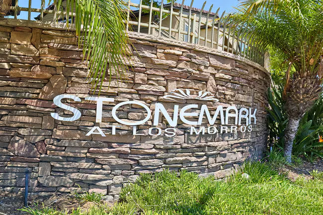 5022 Los Morros Way Oceanside, CA 92057 photo 2