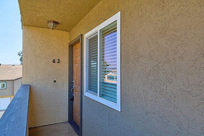 5022 Los Morros Way Oceanside, CA 92057 photo 5