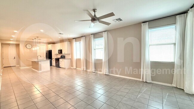 26104 N Thornhill Dr Peoria, AZ 85383 photo 5