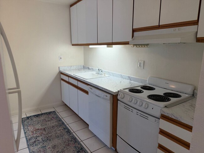 3050 Rue D’Orleans San Diego, CA 92110 photo 4