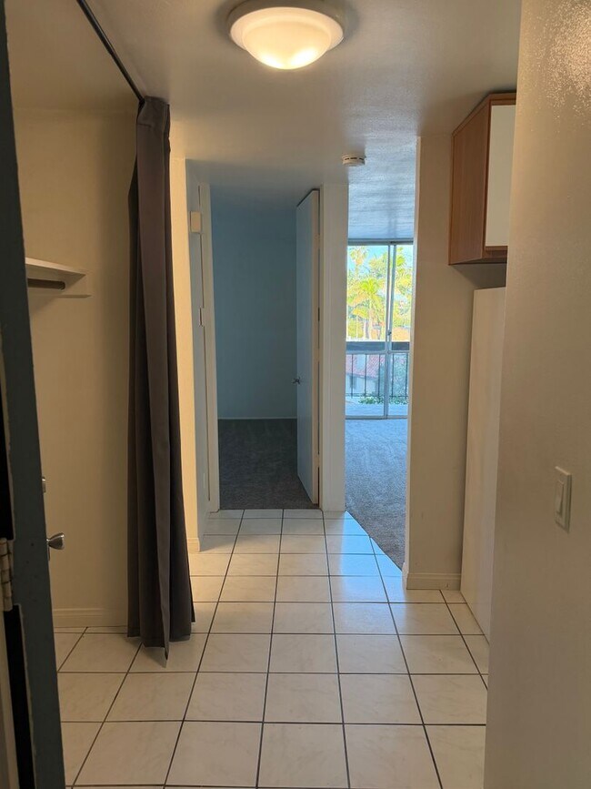 3050 Rue D’Orleans San Diego, CA 92110 photo 3