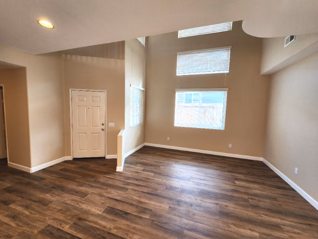 609 Paseo Rio Vista, CA 92081 photo 5