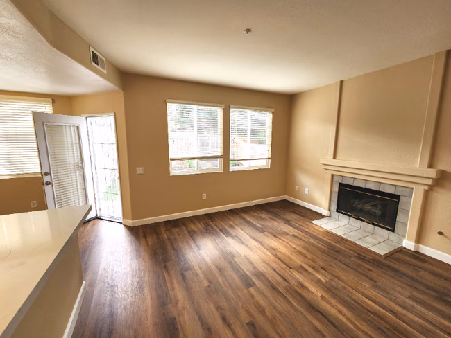 609 Paseo Rio Vista, CA 92081 photo 4