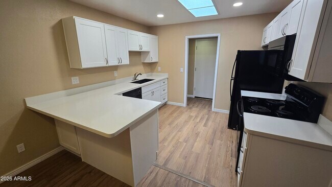 5128 W Surrey Ave Glendale, AZ 85304 photo 2