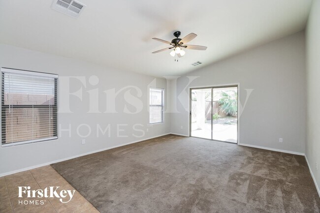 3193 W Sunshine Butte Dr photo 4