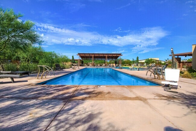 1005 E Paseo Way Phoenix, AZ 85042 photo 4
