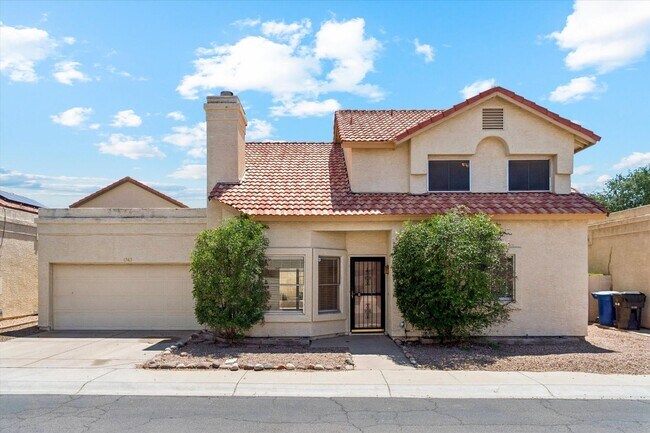 Coming Soon! 3 Br/3ba | Newly Renovated Single Family Home | 1-car Garage Parking | In Chandler! photo 2
