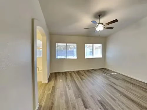 2868 N Greenfield Rd Phoenix, AZ 85006 photo 4