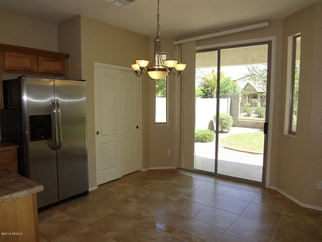 4083 S Hemet St Gilbert, AZ 85297 photo 5