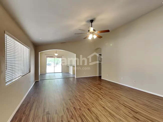 5354 W Jessica Ln Phoenix, AZ 85339 photo 5