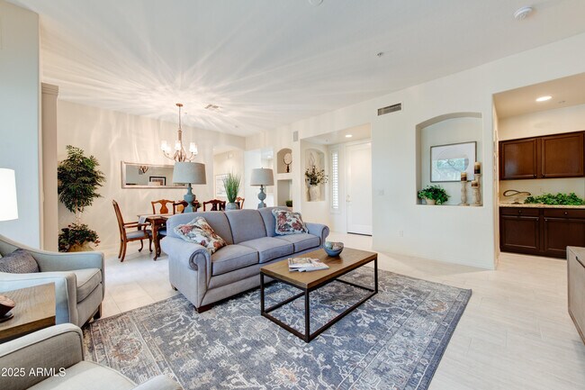 16420 N Thompson Peak Pkwy Scottsdale, AZ 85260 photo 4