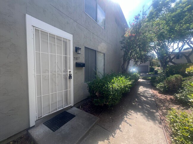 7817 Camino Huerta San Diego, CA 92122
