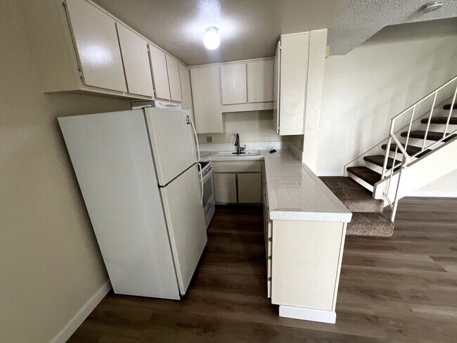7817 Camino Huerta San Diego, CA 92122 photo 4