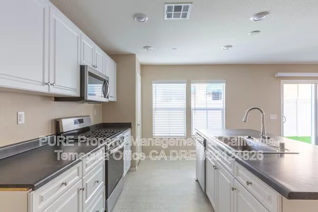 41966 Pedraza St Murrieta, CA 92562 photo 3