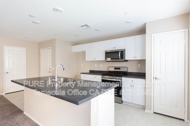 41966 Pedraza St Murrieta, CA 92562 photo 4