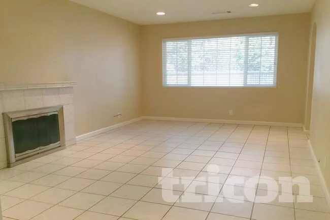 1036 Nightingale Ct Fairfield, CA 94533 photo 2