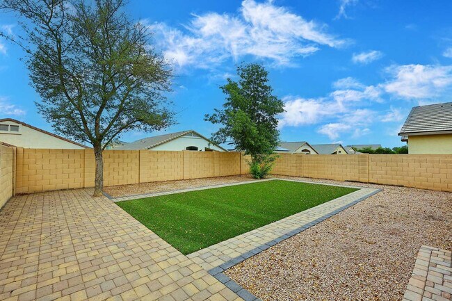 36950 W Mondragone Ln Maricopa, AZ 85138 photo 3