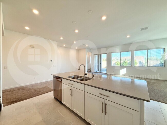 24249 S 215th Way Queen Creek, AZ 85142 photo 4