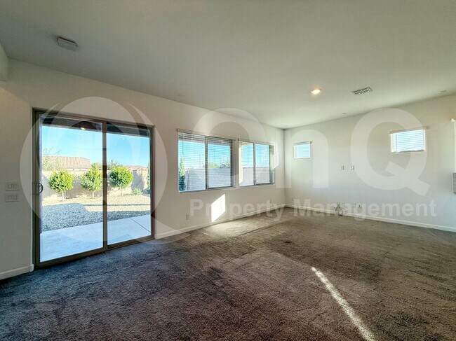 24249 S 215th Way Queen Creek, AZ 85142 photo 5
