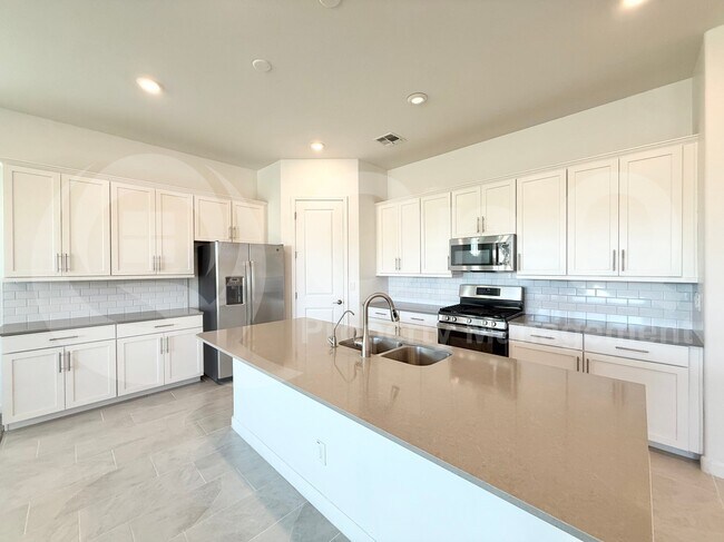 24249 S 215th Way Queen Creek, AZ 85142 photo 3