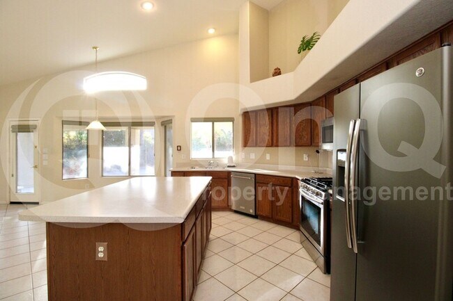 2370 S Granite St Gilbert, AZ 85295 photo 5