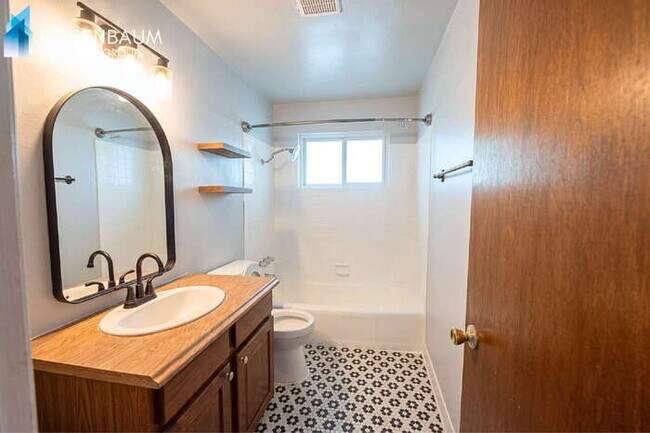 508 W 18th St Tempe, AZ 85281 photo 3