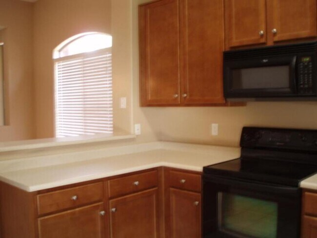 2600 E Springfield Pl Chandler, AZ 85286 photo 2