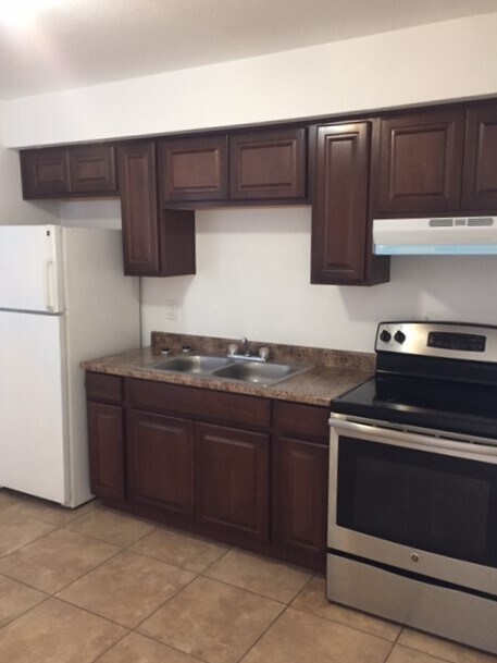 2139 W Glenrosa Ave Phoenix, AZ 85015 photo 2