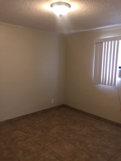 2139 W Glenrosa Ave Phoenix, AZ 85015 photo 5