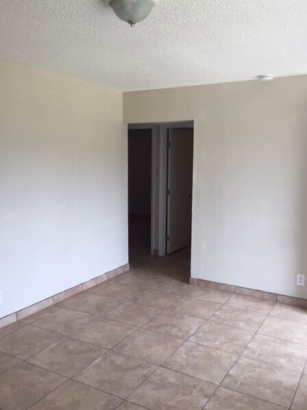 2139 W Glenrosa Ave Phoenix, AZ 85015 photo 4