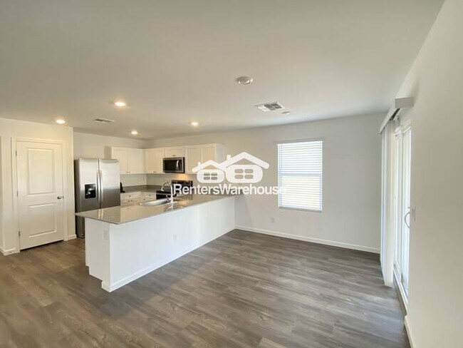 1428 W Hopi Dr Coolidge, AZ 85128 photo 3