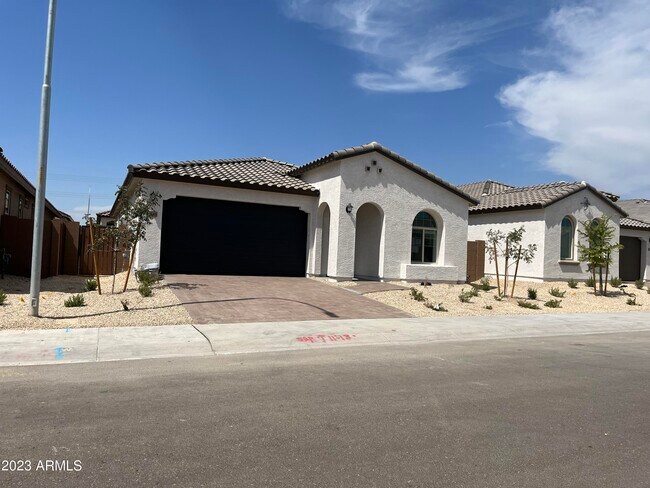 11148 W Parkway Dr Tolleson, AZ 85353 photo 2