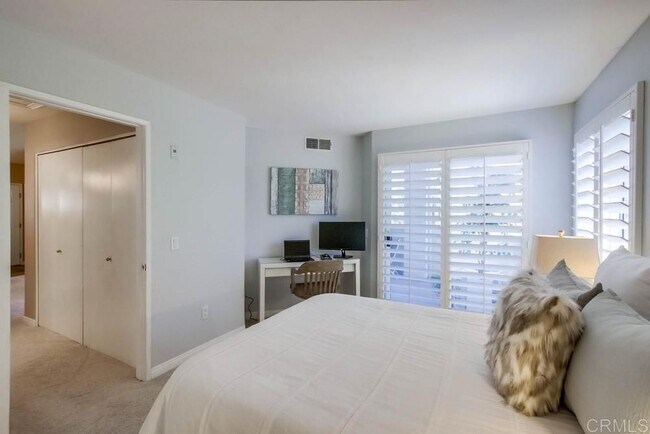 11115 Affinity Ct San Diego, CA 92131 photo 5