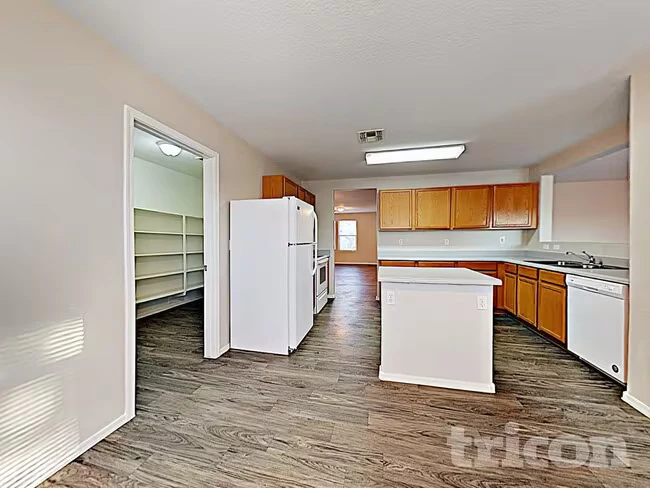 2626 W Spencer Run Phoenix, AZ 85041 photo 5