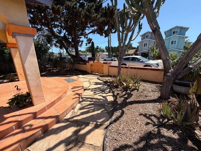 3446 Madison St Carlsbad, CA 92008